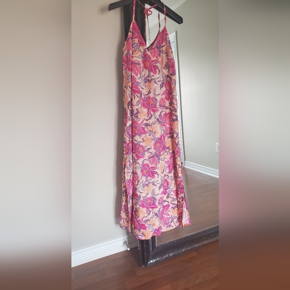 Floral print maxi dress - Picture 1 of 2